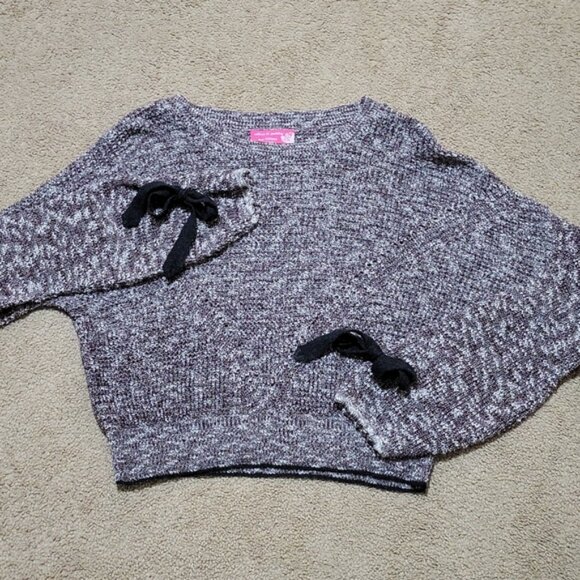 Alley & Gabby Sweaters - NWT Alley & Gabby Knit Sweater Bow Tie Statement Sleeves